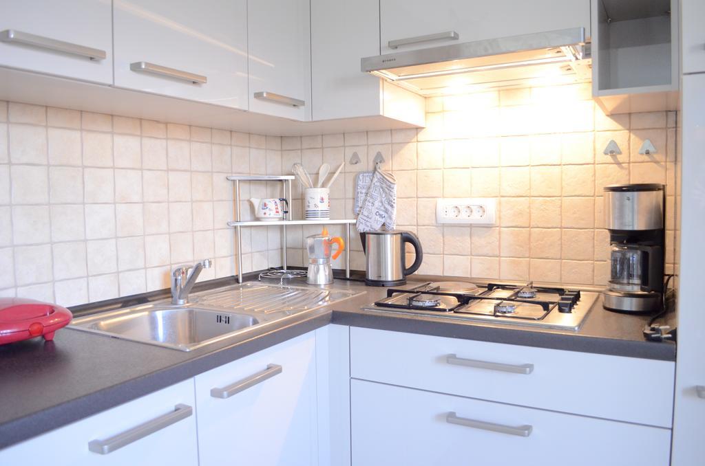 Jasmina Apartment Hum ภายนอก รูปภาพ
